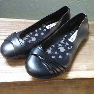 Women's shoes