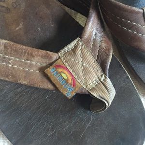 Wide strap Rainbow brand flip flops, Size 7.