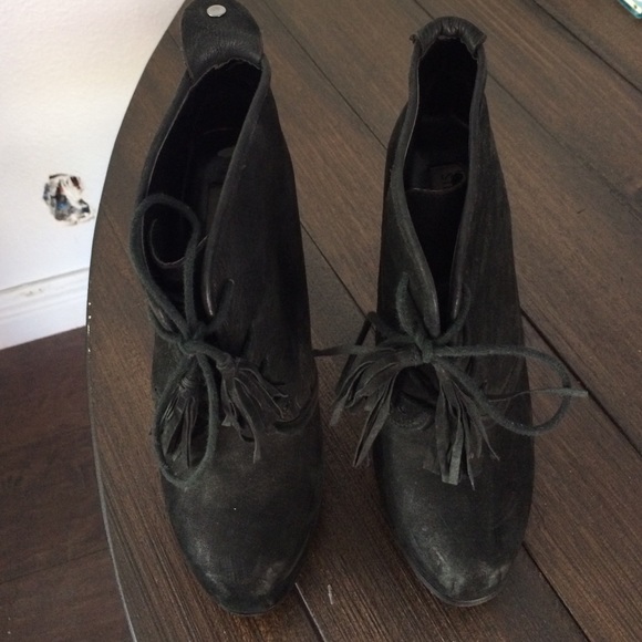 Steve Madden Ankle Booties! Size 6.5! - Picture 3 of 3