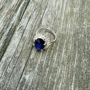 Majestic princess ring