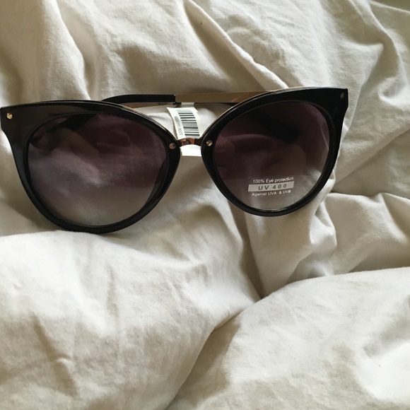 Black gold sunglasses