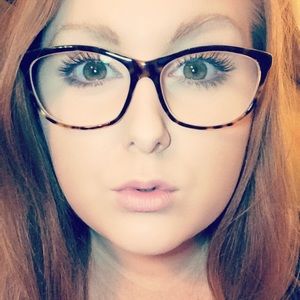 Meet your Posher, Christin