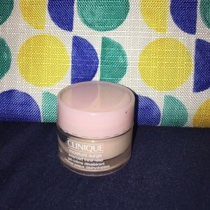 Clinique moisture surge
