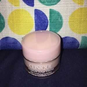 Clinique moisture surge intense