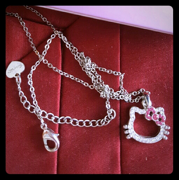 hello kitty necklace