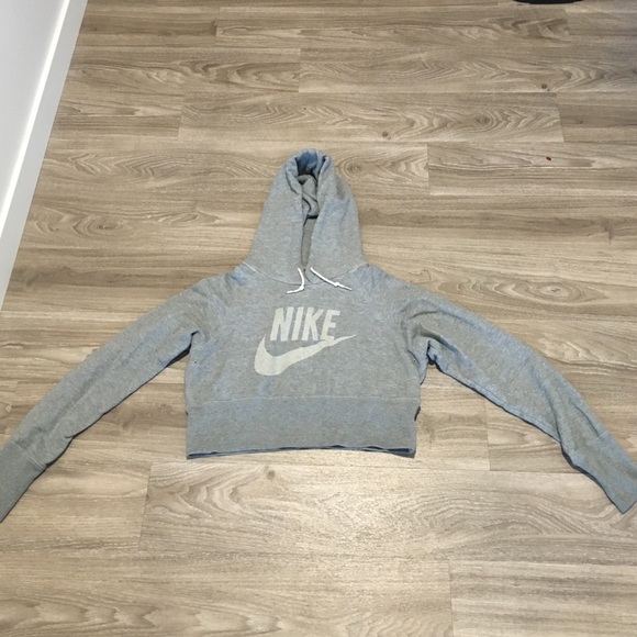 Nike Cropped Hoodie