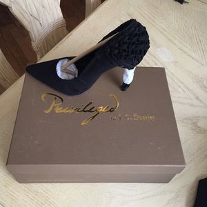 Black Privileged pump size 7