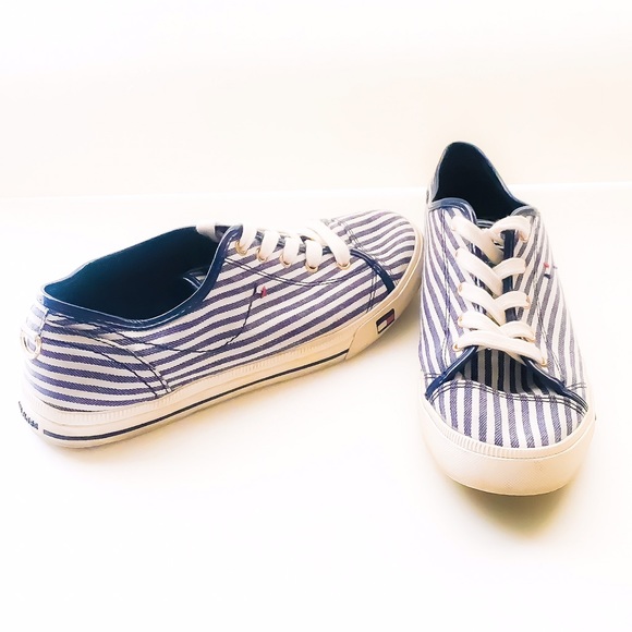 Tommy Hilfiger Striped Tennies - Picture 2 of 4