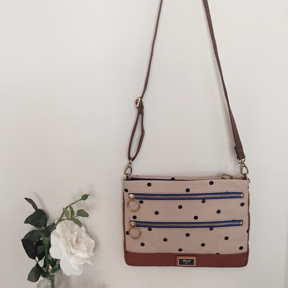 Fossil Top Zip Passport Crossbody