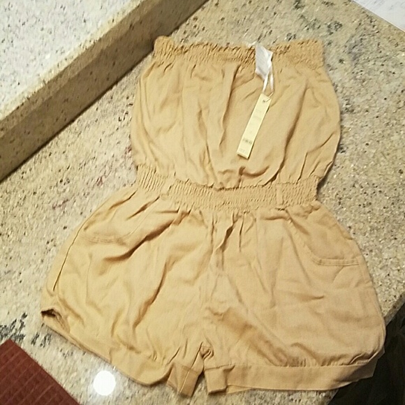 Beige Strapless Shorts Jumper