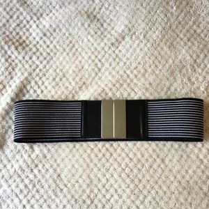 Express stretch black and white belt