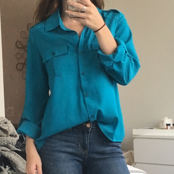 High low turquoise blouse