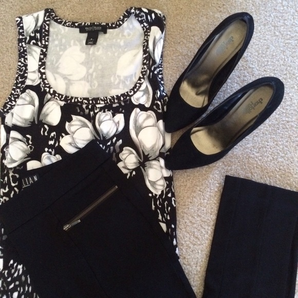 WHBM top