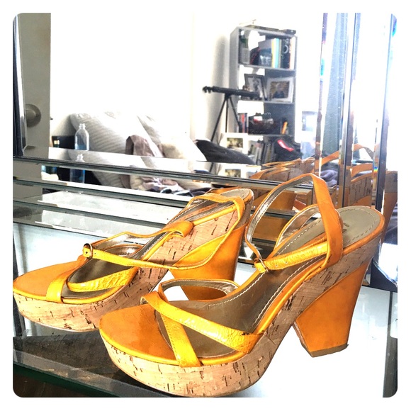 Nine west cork wedge yellow leather strap