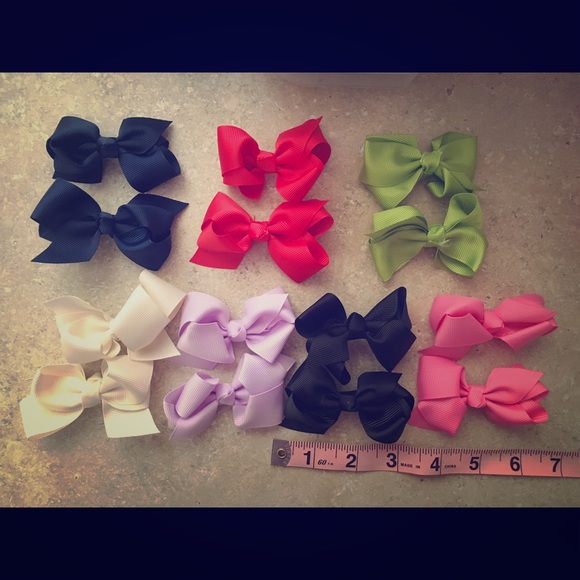 Hair bows - Picture 1 of 1