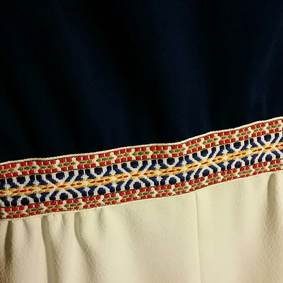 Blue and off white  polyester dress - Picture 2 of 3