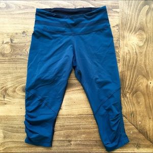 Blue & Black Cropped Lululemon Leggings