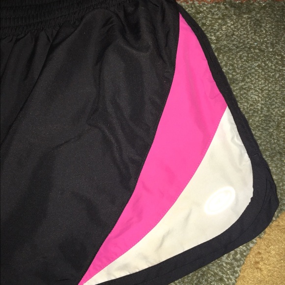 ETONIC RUNNING SHORTS - Picture 2 of 4