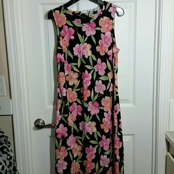 Sleeveless Maxi dress size 16