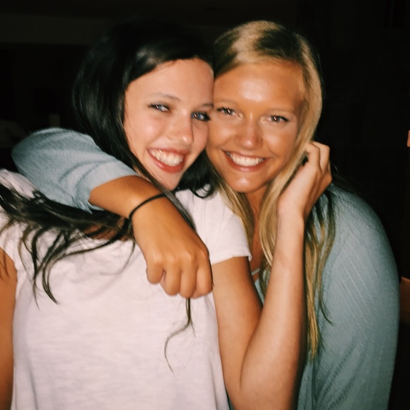 Meet your Posher, Allie - Picture 3 of 3