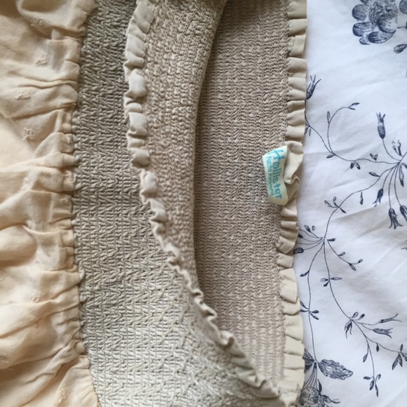 Hollister XS beautiful cream tubtop stretchy&flowy - Picture 3 of 4