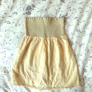 Hollister XS beautiful cream tubtop stretchy&flowy