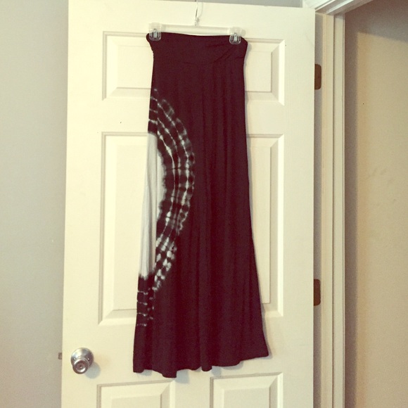 Tie-Dye Maxi Skirt