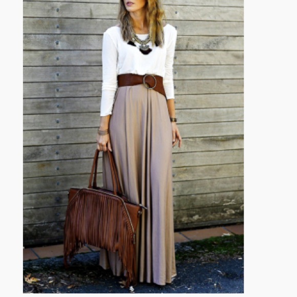 ✨hp💥Last one💥Flowy Open Back Draped Maxi Dress - Picture 3 of 4