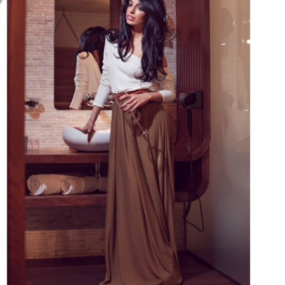 ✨hp💥Last one💥Flowy Open Back Draped Maxi Dress - Picture 4 of 4