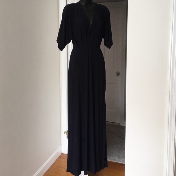 Navy flutter sleeve polyester dress!