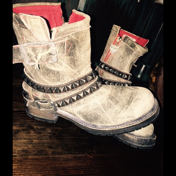 Walk by Faith Vintage Boots