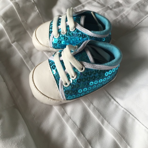 Shoe Bundle - Picture 3 of 4