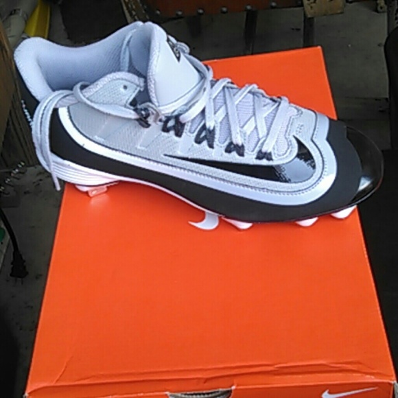 MEN'S NEW NIKE HUARACHE 2KFILTH PRO LOW CLEATS - Picture 1 of 4