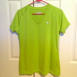 Under Armor tshirt