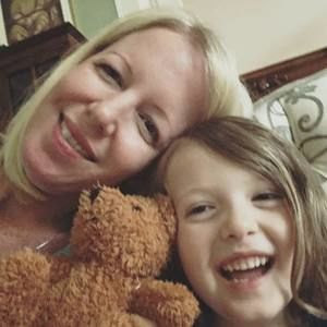 Meet your Posher, Angie