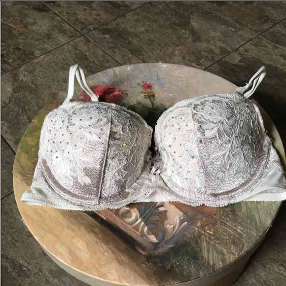 SOLD Victoria's Secret bra