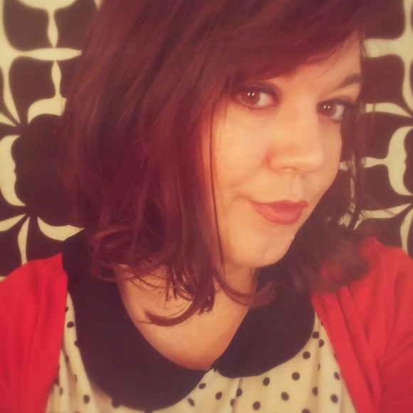 Meet your Posher, Laura