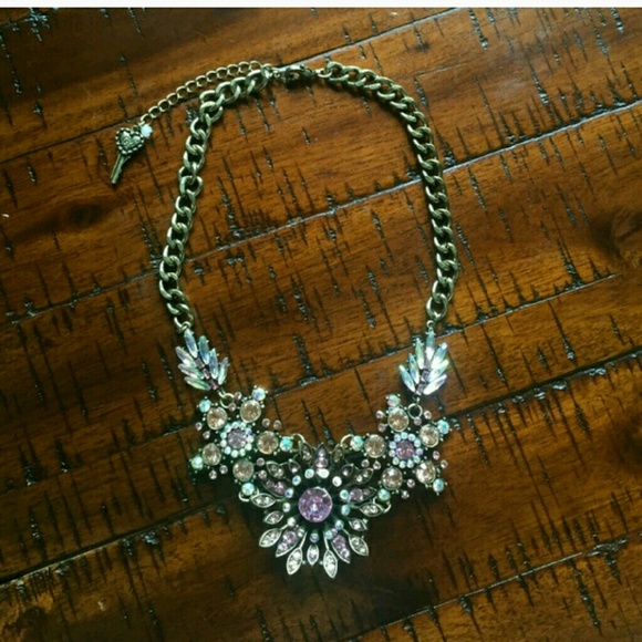 Reposh Betsey Johnson statement necklace