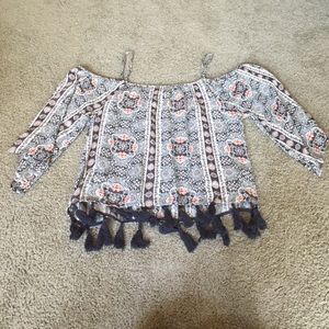 American eagle cold shoulder top