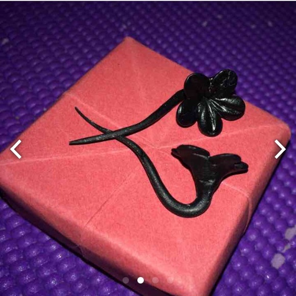 Handmade size 8 clay gauges flower SALE