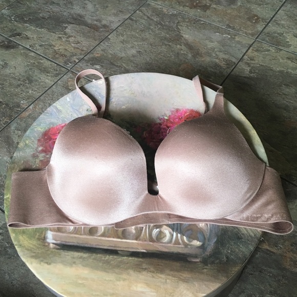 SOLD Victoria's Secret push-up bra