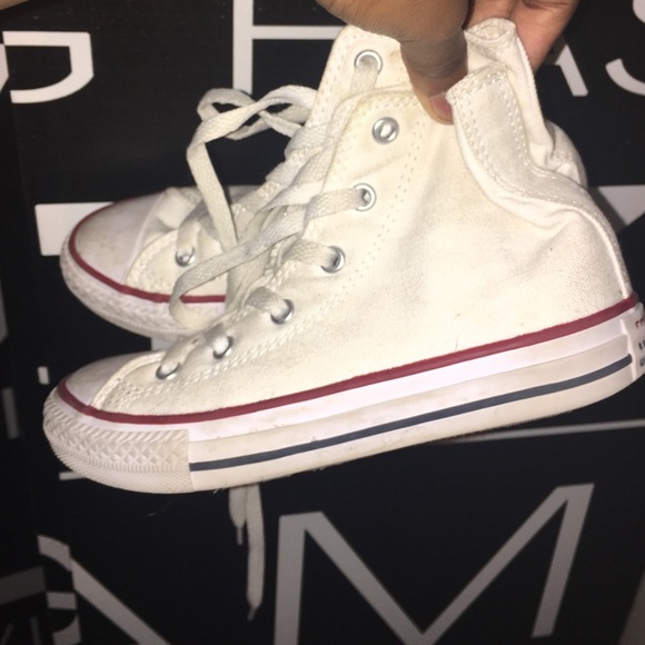 Chuck Taylor's - Picture 2 of 4