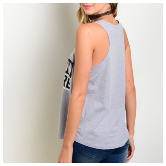 🚨Final sale🚨 Gray Sleeveless graphic tank - Picture 2 of 3