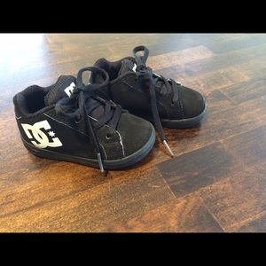 Toddlers black DC shoes