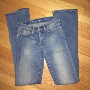 Levi Denim Curve - Midrise Boots