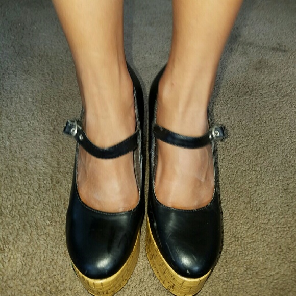 ●●HOST PICK●●●●Penthouse shoes by Blue 7. 5 inches - Picture 3 of 4