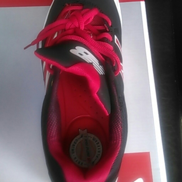 NEW SZ 8 MEN'S NEW BALANCE BASEBALL CLEATS - Picture 4 of 4