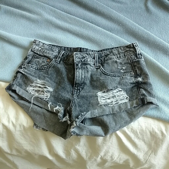 Grey cut off shorts