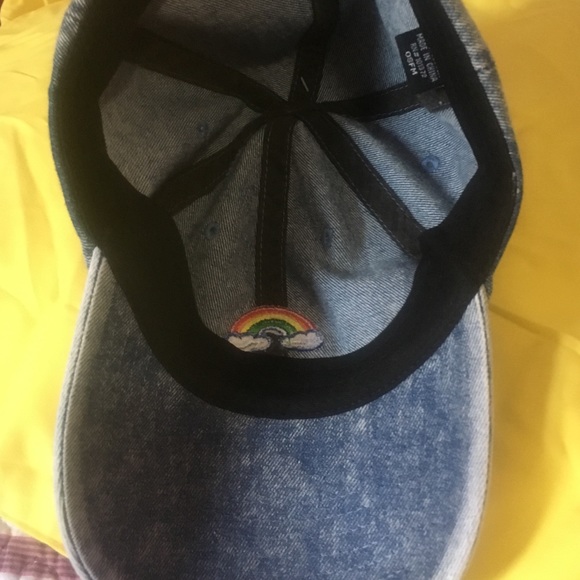 rainbow cap - Picture 3 of 3