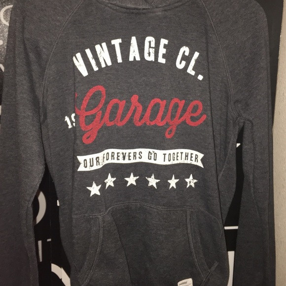 sweatshirt